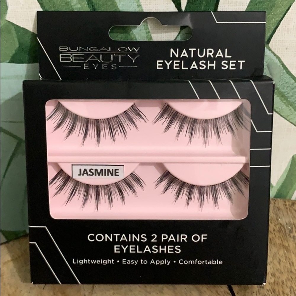 New 2 pair of eyelashes